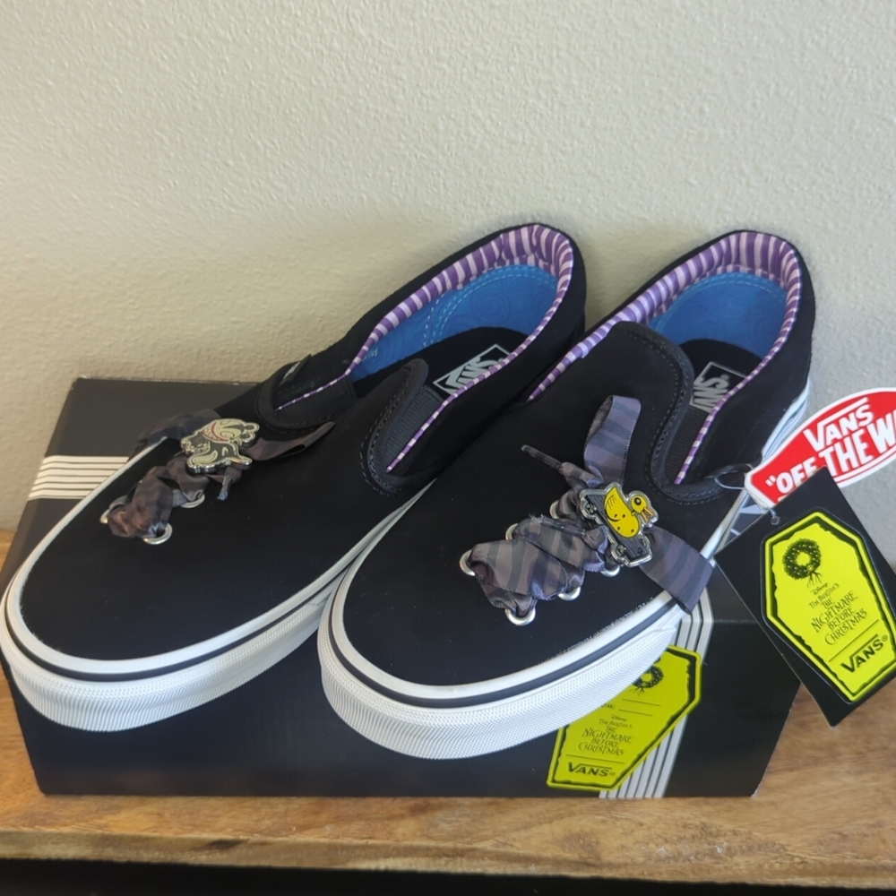 Vans Nightmare Before Christmas Classic Slip-On Mens 7 Womens 8.5 New in Box